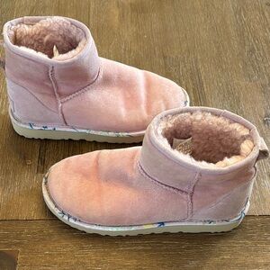 UGG Classic Mini California Aster Pink Shearling-Lined Suede Booties